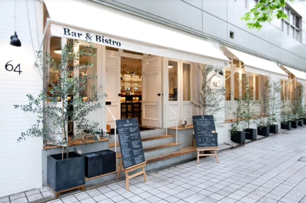 神戸旧居留地「Bar & Bistro 64（ロクヨン）」